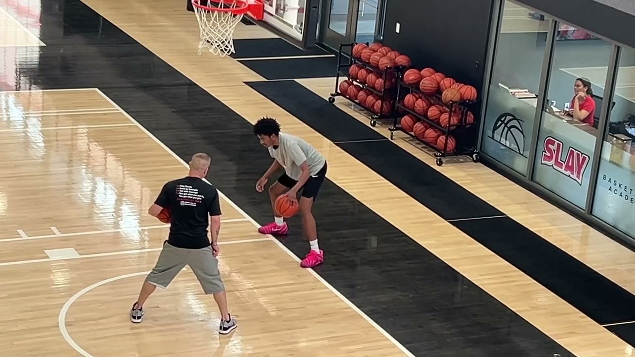 Training: Xavier Maynard basketball film